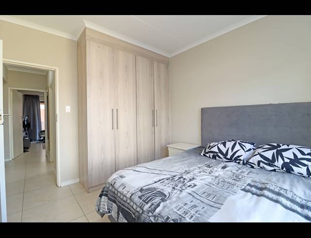3 BEDROOM APARTMENT FOR SALE IN NOORDHANG